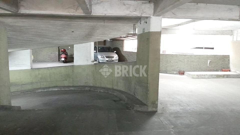 Foto de COCHERA FIJA CUBIERTA 16 M2 EN AGUERO AL 2000, imagen 4