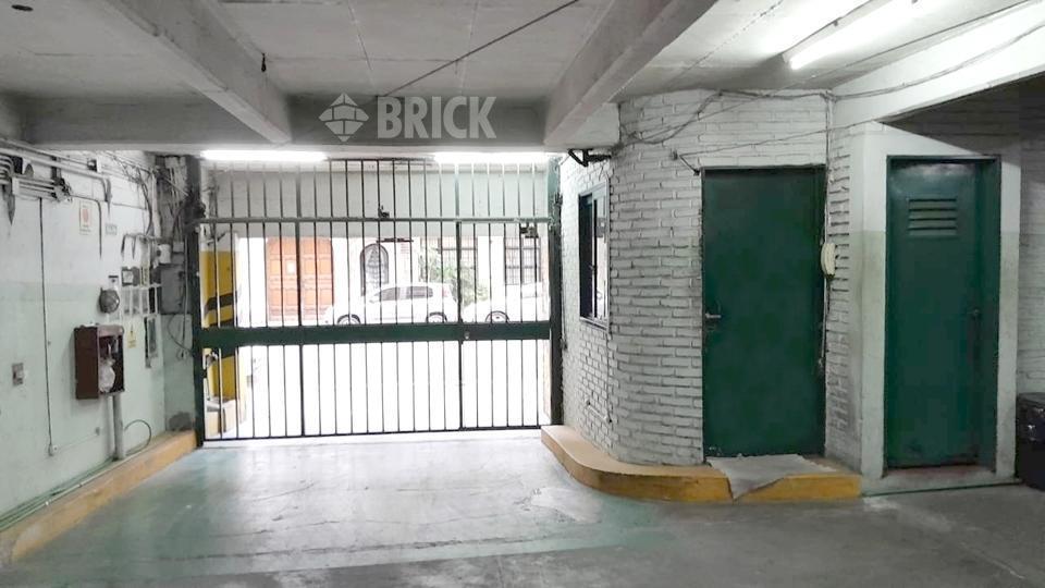 Foto de COCHERA FIJA CUBIERTA 16 M2 EN AGUERO AL 2000, imagen 5