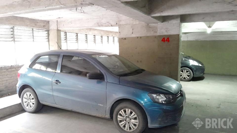 Foto de COCHERA FIJA CUBIERTA 16 M2 EN AGUERO AL 2000, imagen 3