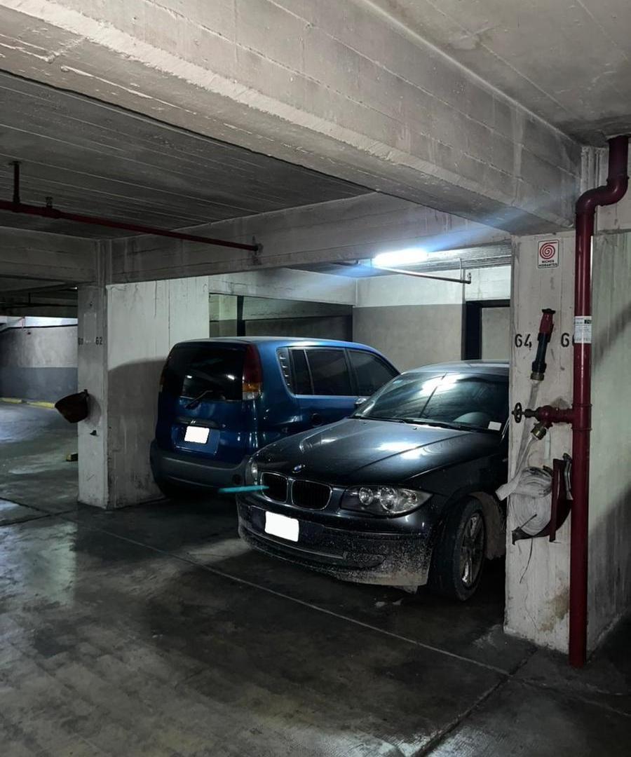 Foto de COCHERA FIJA CUBIERTA EN SANTA FE AL 2300 - 10 M2 VIGILANCIA LAS 24, imagen 4