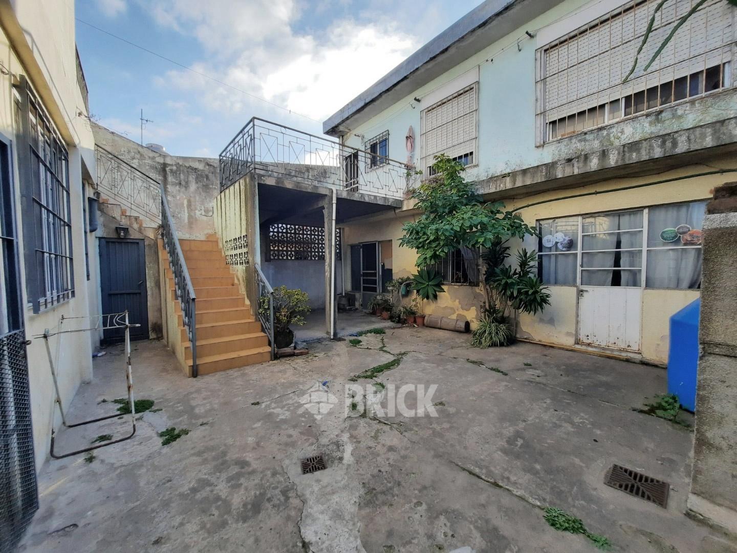 Foto de VENTA EN BLOCK EN AV. LAMADRID AL 1600 - 211 M2 DE SUPERFICIE, imagen 2