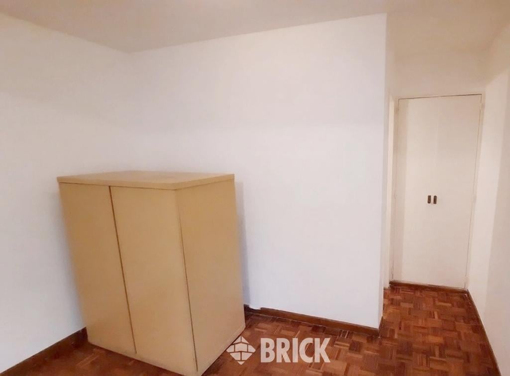 Foto de ESMERALDA Y AV. DEL LIBERTADOR - FRENTE 32 M2 IMPECABLE TODO SOL BAÑO Y, imagen 3