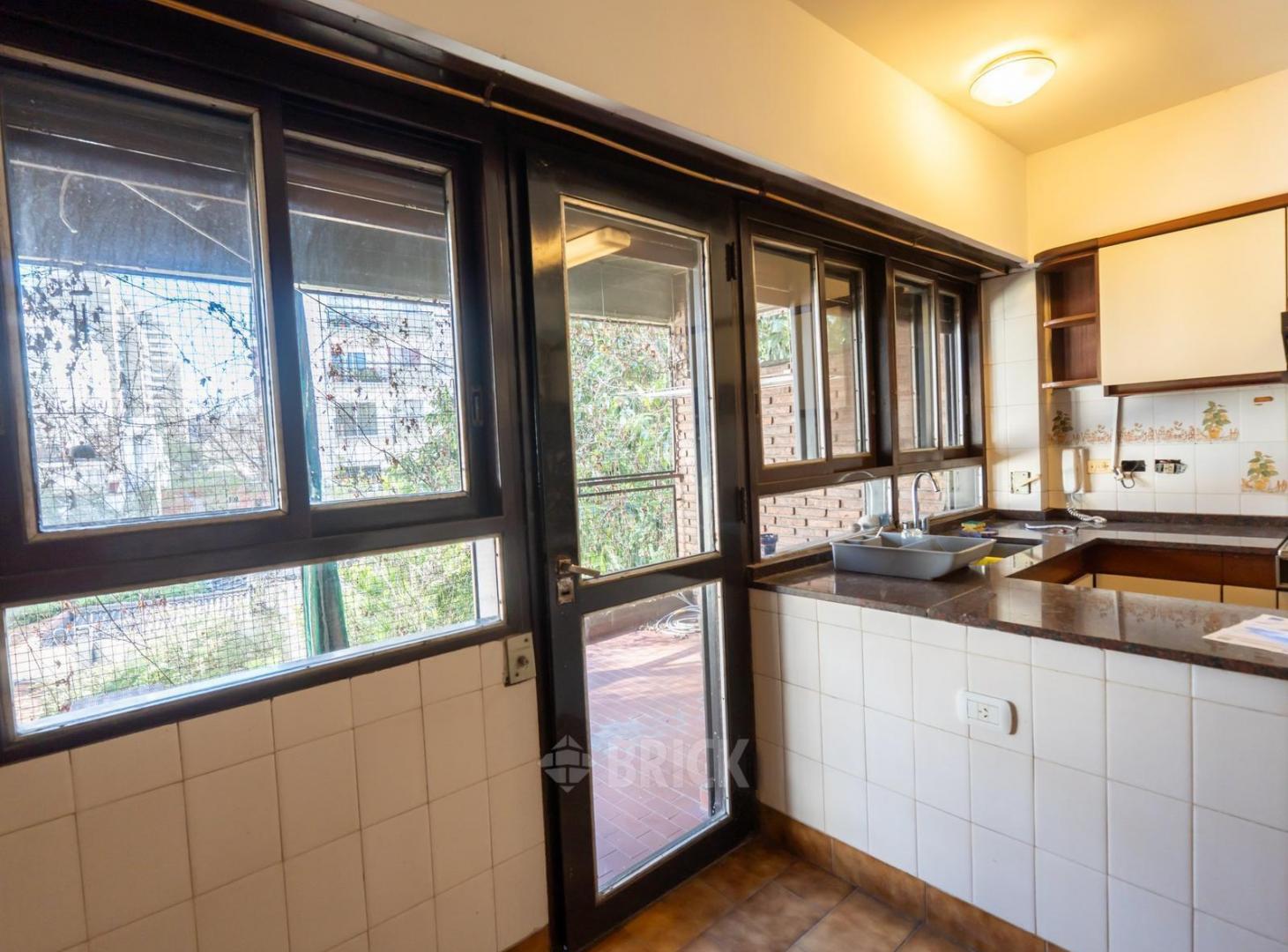 Foto de DUPLEX EN PH EN REPETTO AL 400 - 244 M2 2 COCHERAS FRENTE Y CFTE 3, imagen 5