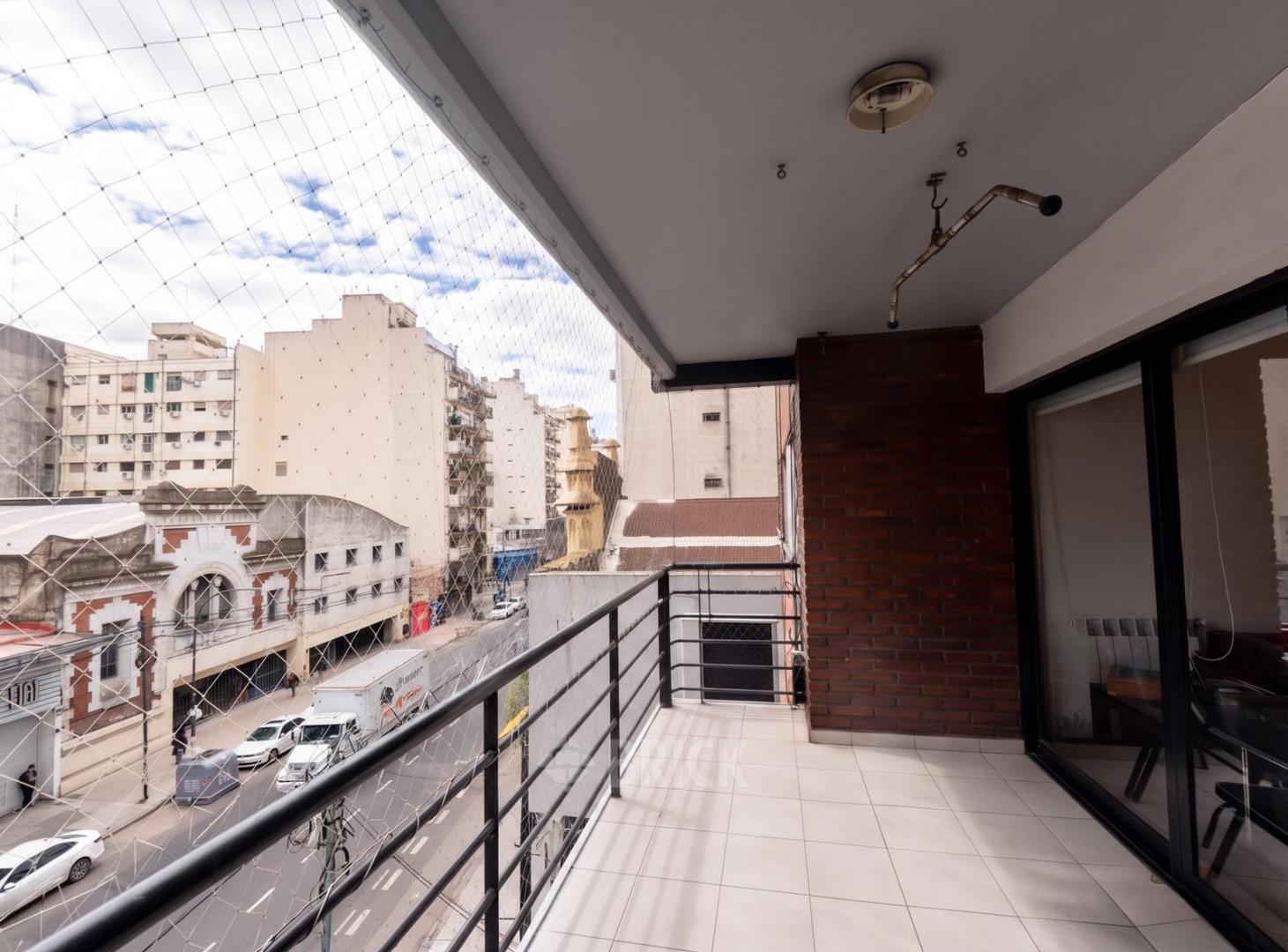 Foto de AV. ANGEL GALLARDO AL 100 - 138 M2 18 AÑOS COCHERA BALCON TODO SOL FULL, imagen 5