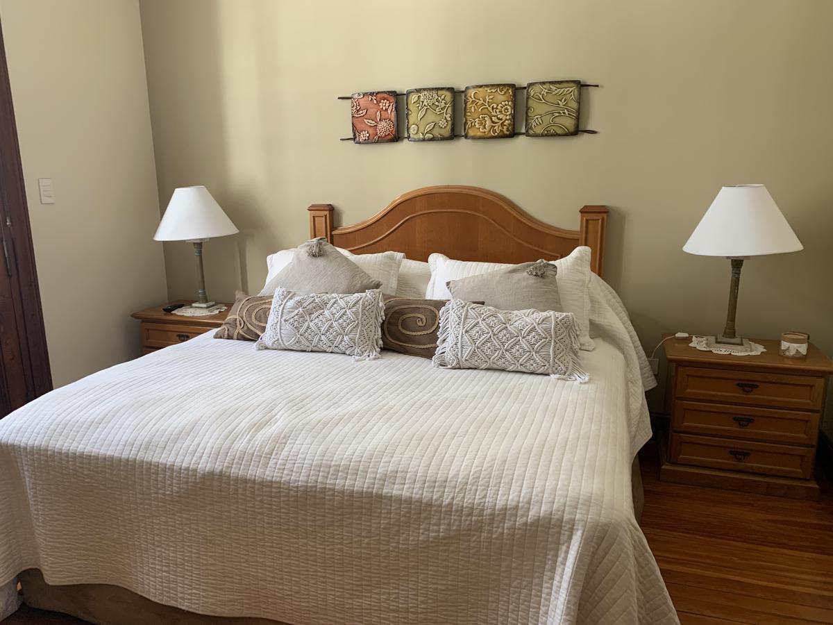 Casa Cinco Ambientes en Venta San Martin 5