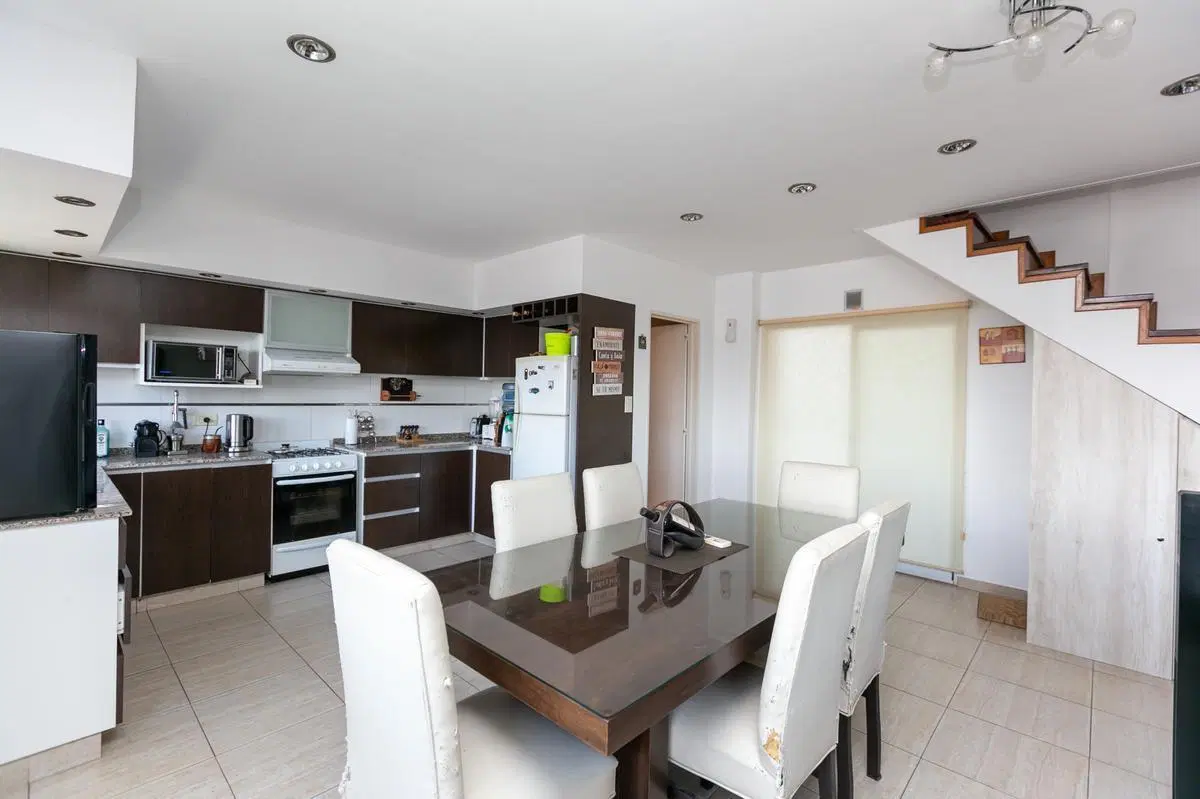 Venta Departamento 3 ambientes con cochera Villa Ballester .- 5