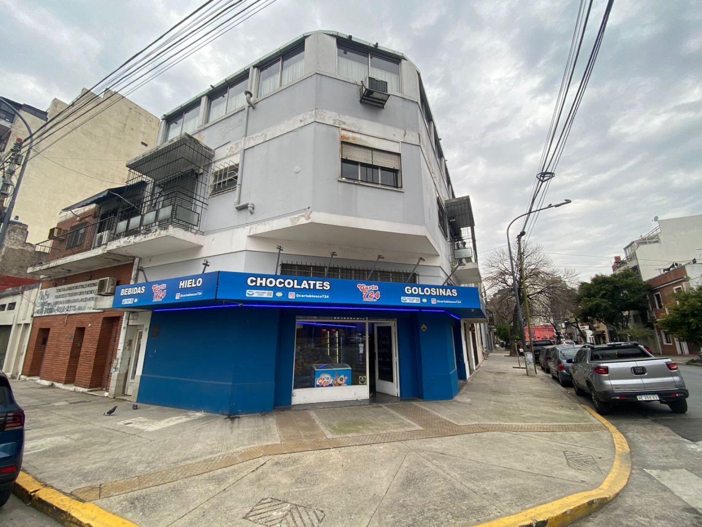 LOTE en ESQUINA - 3 Pisos en BLOCK