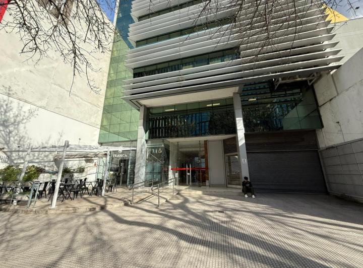 Oficina 125 m2 - Amplia y luminosa - San Telmo 1