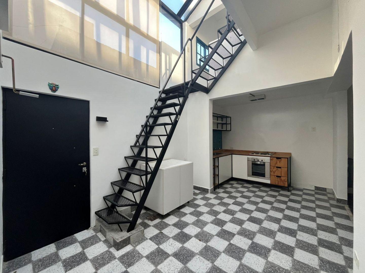 Foto de PH 3 ambientes con terraza remodelado, imagen 2