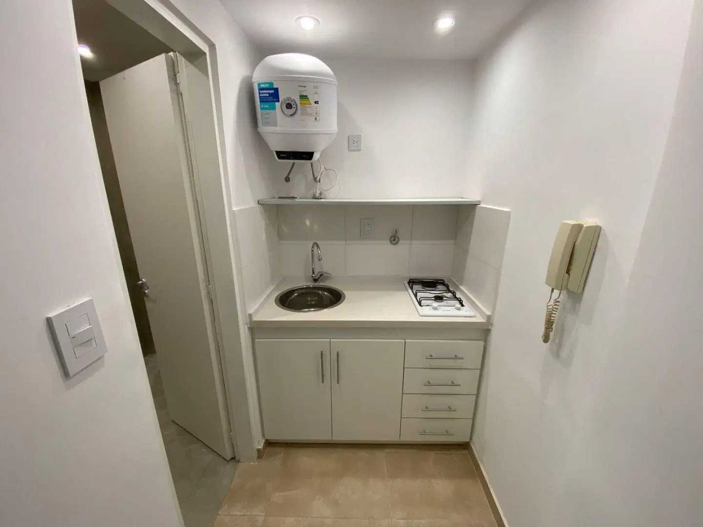 Impecable Monoambiente Apto Profesional 3