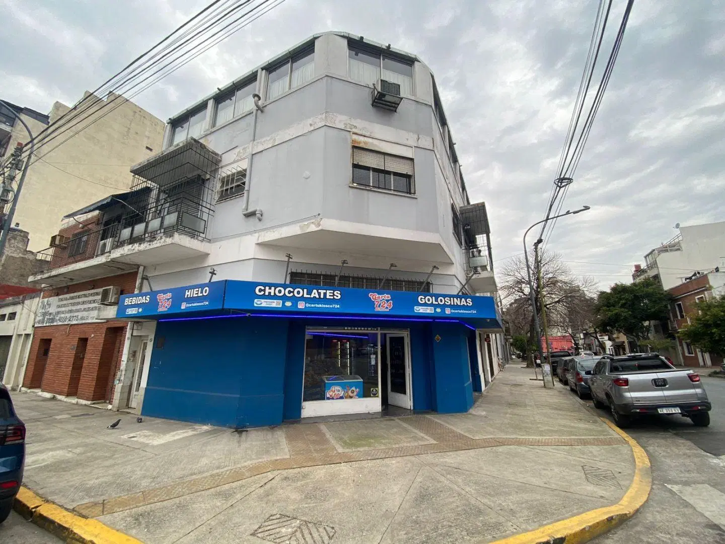 Venta en Block  locales y departamentos 5