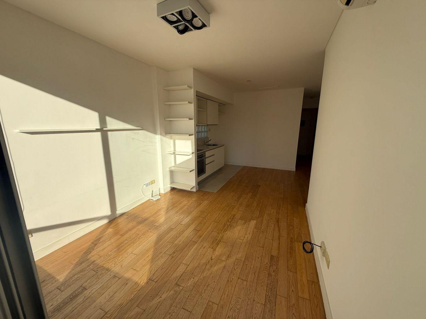 Foto de Hermoso departamento con balcon al contrafrente!, imagen 5