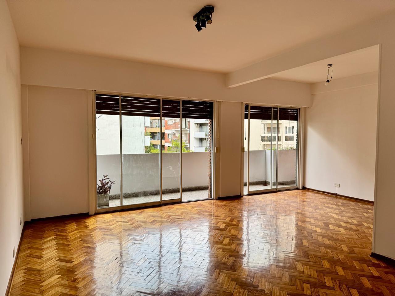 Foto de Amplio 3 ambientes al frente con balcon, super luminoso, cocina comedor, imagen 4