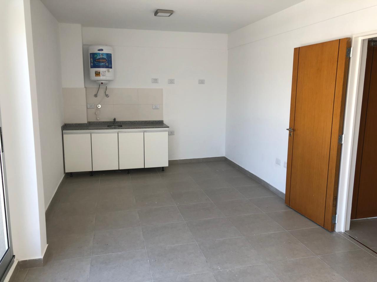 Foto de Alquiler monoambiente con balcón zona UADE, imagen 4