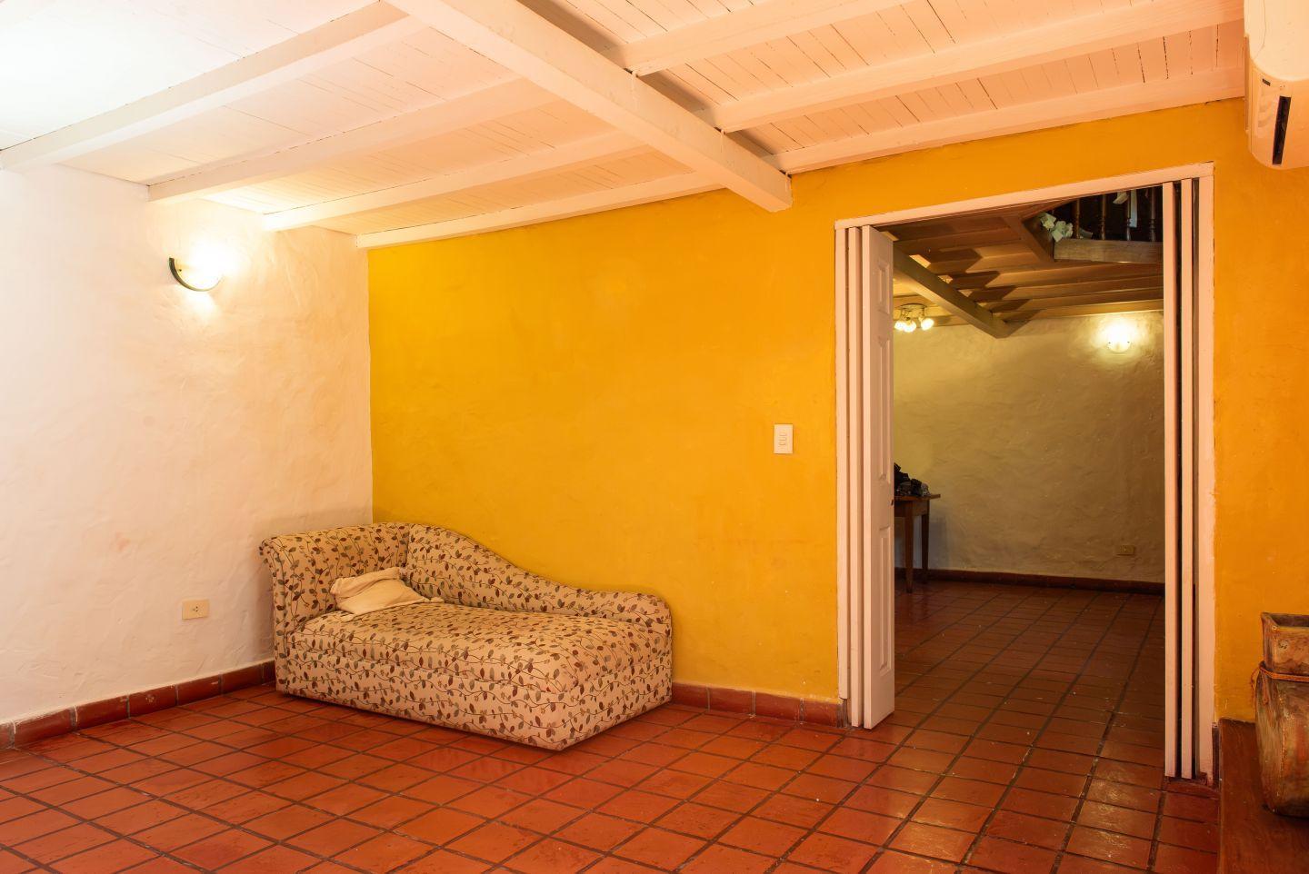 Foto de Hermoso PH 4 ambientes con patio y dos baños, imagen 4