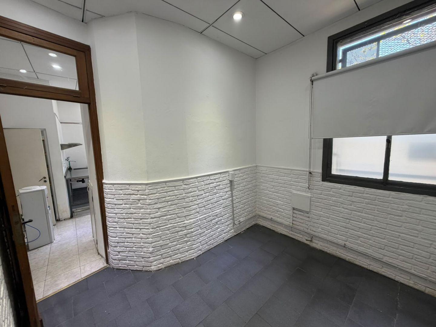 Foto de PH Alquiler comercial planta baja oficina - consultorio - deposito, imagen 4