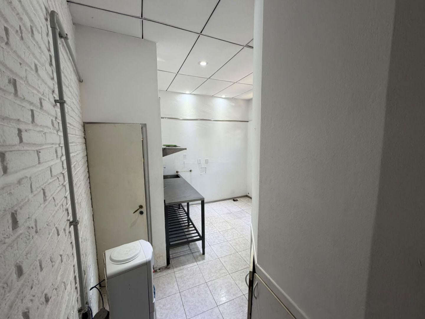Foto de PH Alquiler comercial planta baja oficina - consultorio - deposito, imagen 5