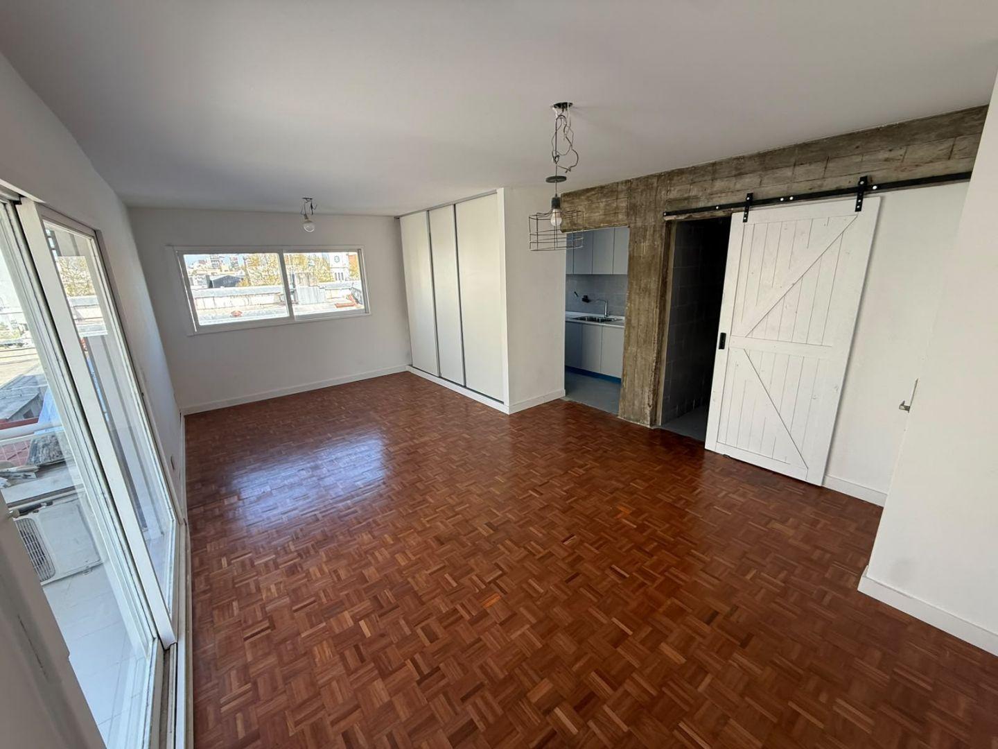 Foto de Departamento con balcón - Villa Crespo, imagen 2