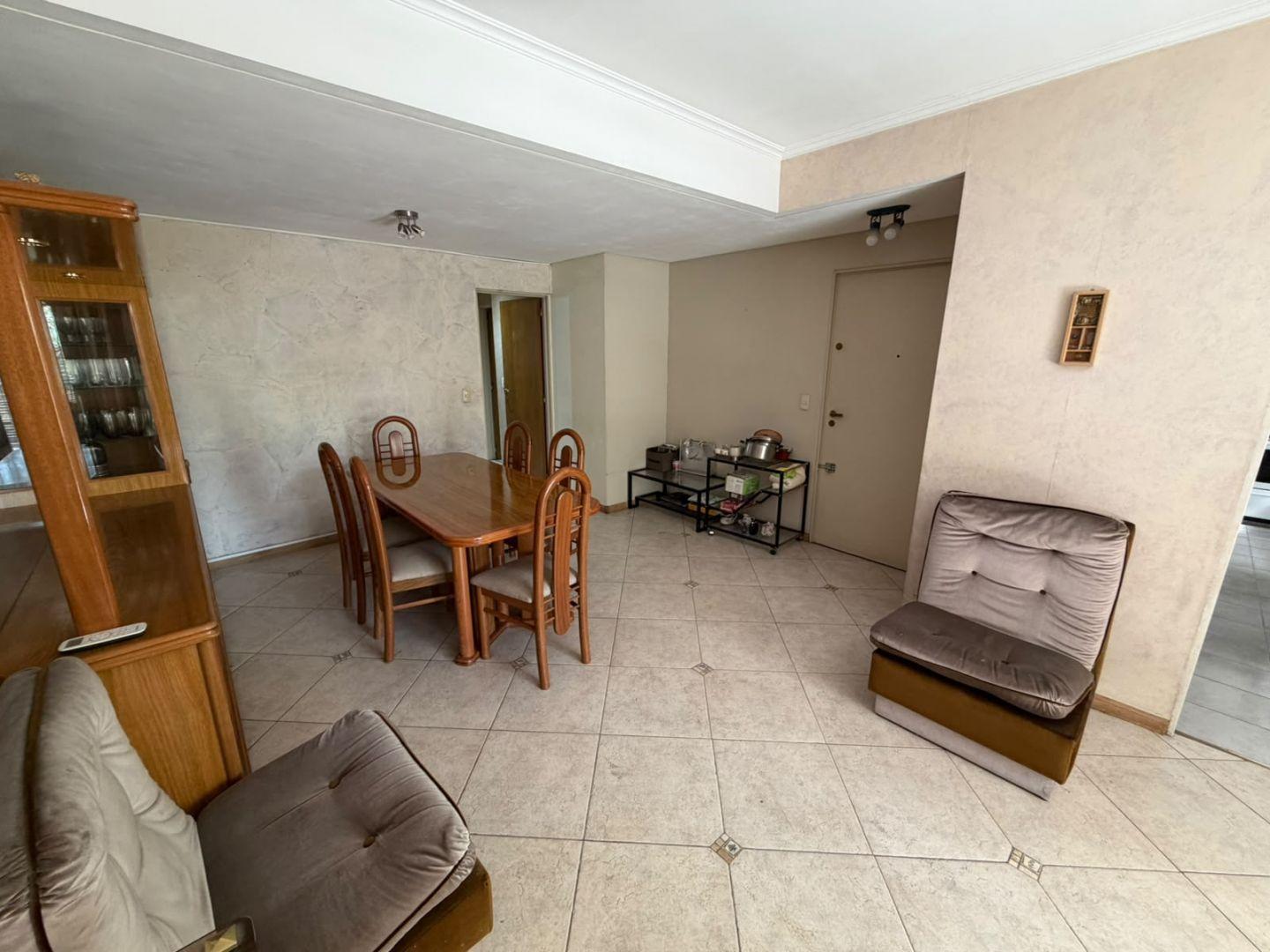 Foto de Venta 3 ambientes, patio, balcón y cochera en Caballito, imagen 5