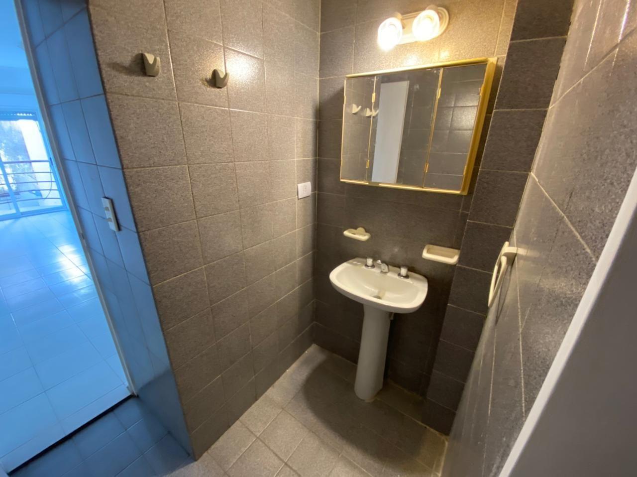 Foto de Monoambiente con balcón apto profesional en Coghlan, imagen 5