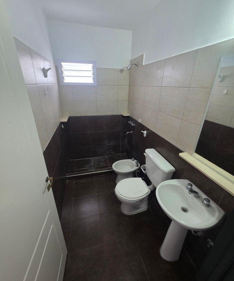 Foto de Se alquila departamento en La colonia junin, imagen 2