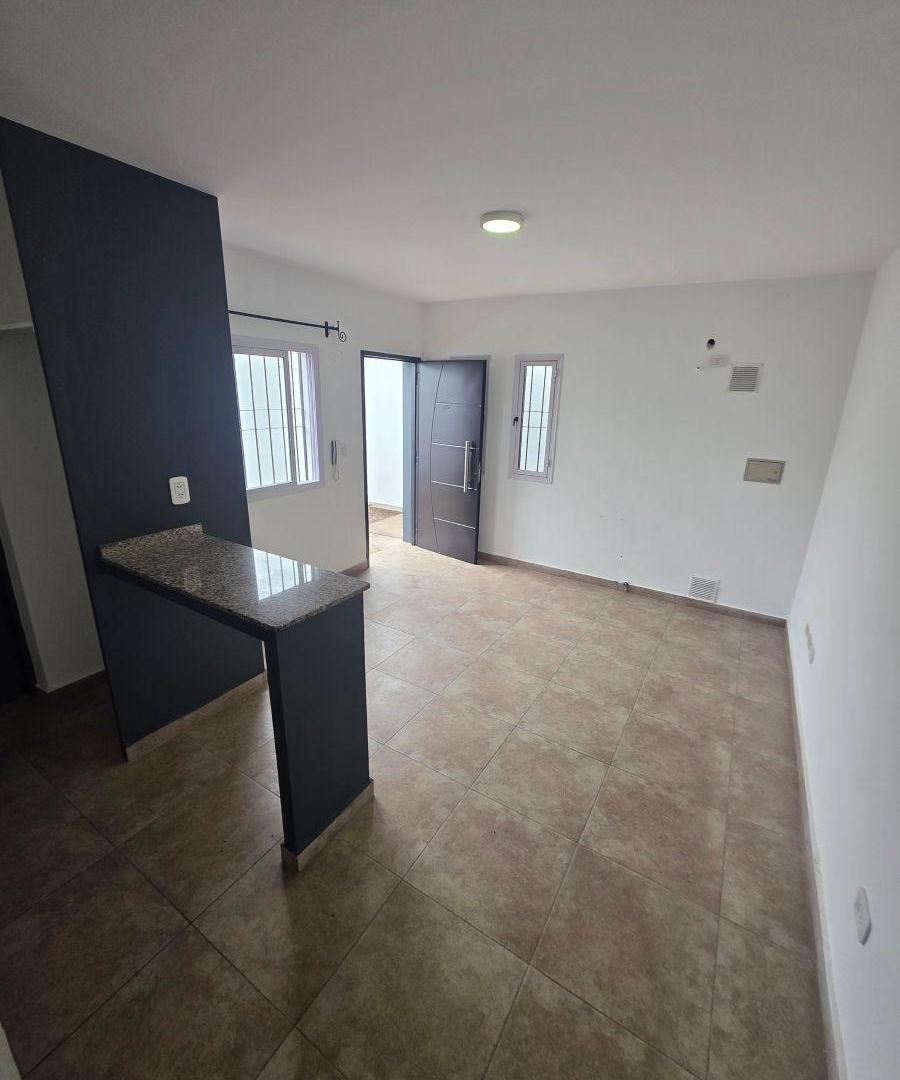 Foto de Se alquila departamento en La colonia junin, imagen 3