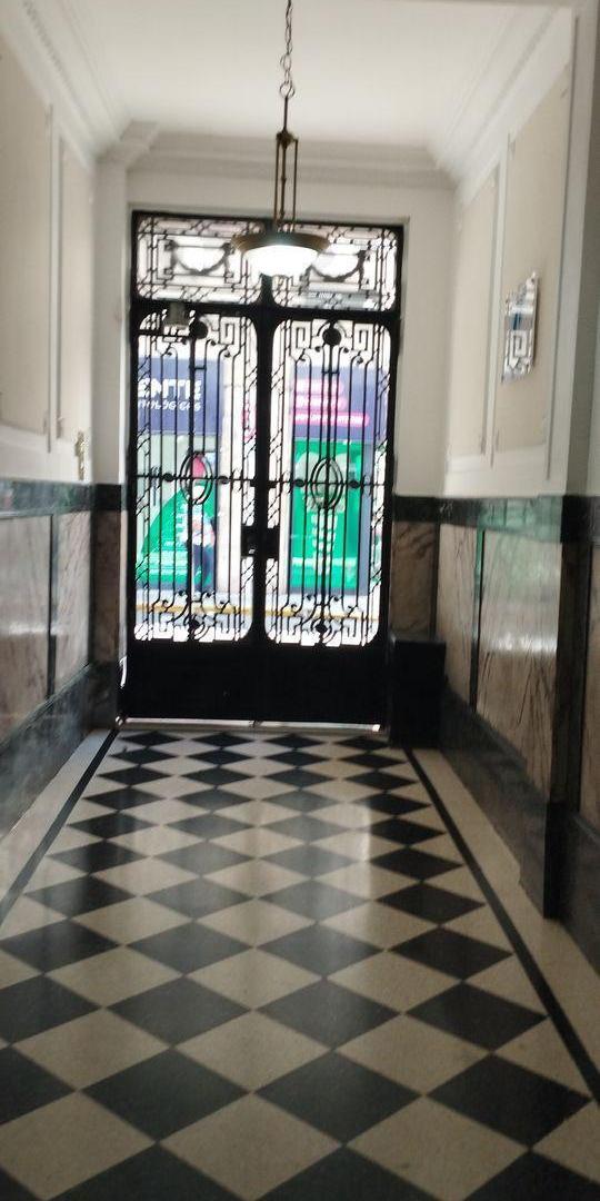 Foto de Alquiler expensas y aysa incluidas todo rubro, imagen 1