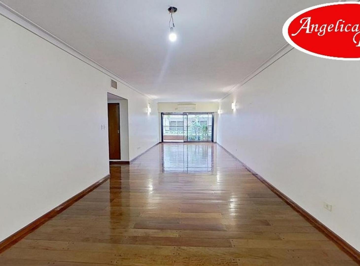 Foto de Retiro PISO 4 ambientes con dependencia de servicio, 2 cómodas cocheras, imagen 4