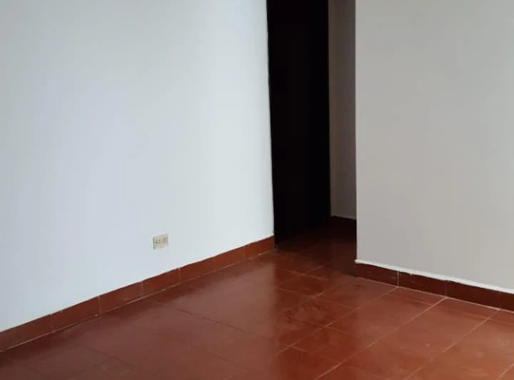 Depto 2 Amb 1ero por escalera 1