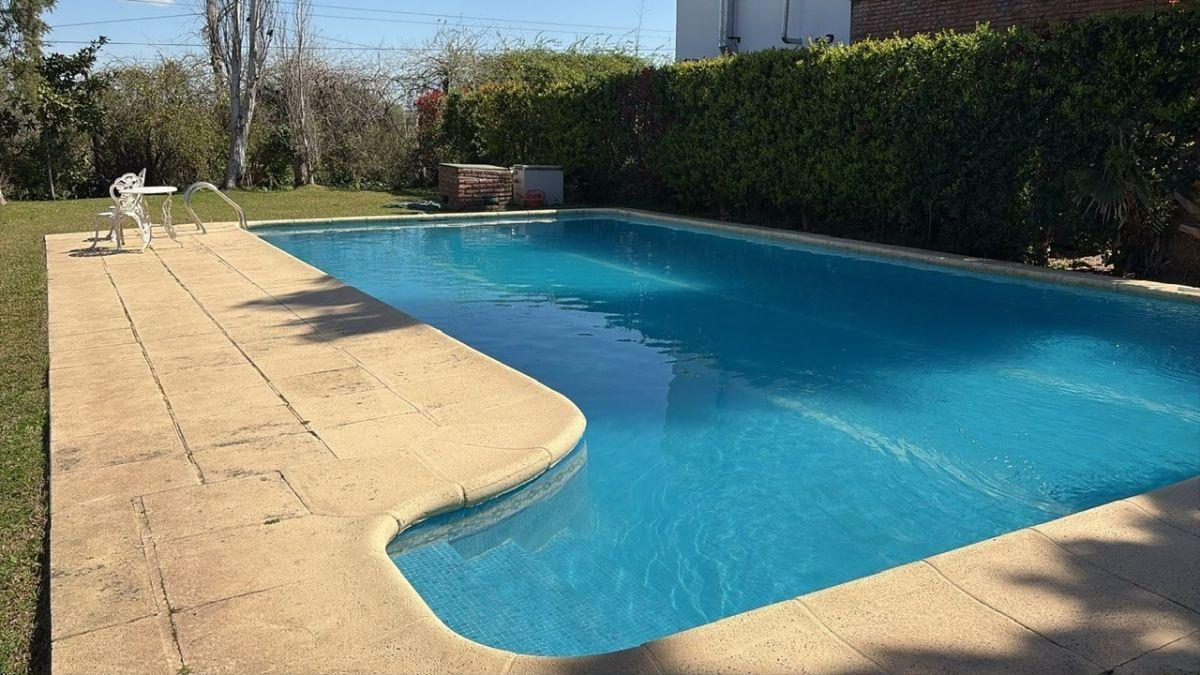 Foto de CASA S/2 LOTES, 3/4 DORMITORIOS, STE. CON VESTIDOR, GRAN, imagen 3