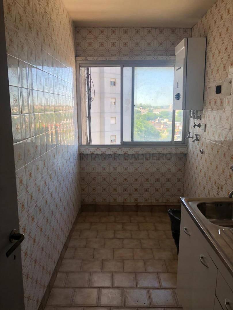 Venta de Departamento de 3 Ambientes en Lugano 5