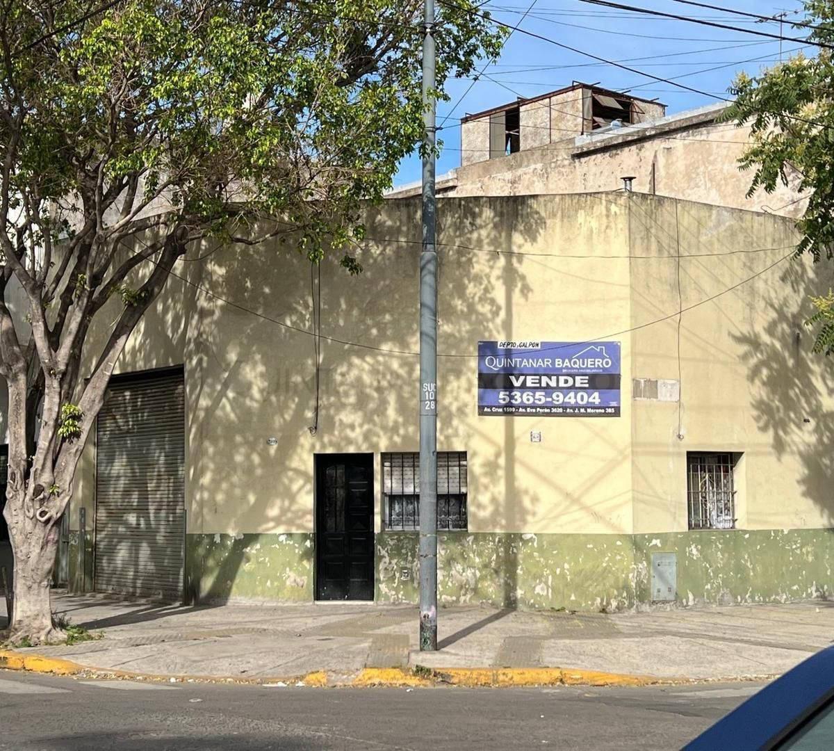 Venta de Galpon con Vivienda en Pompeya 1