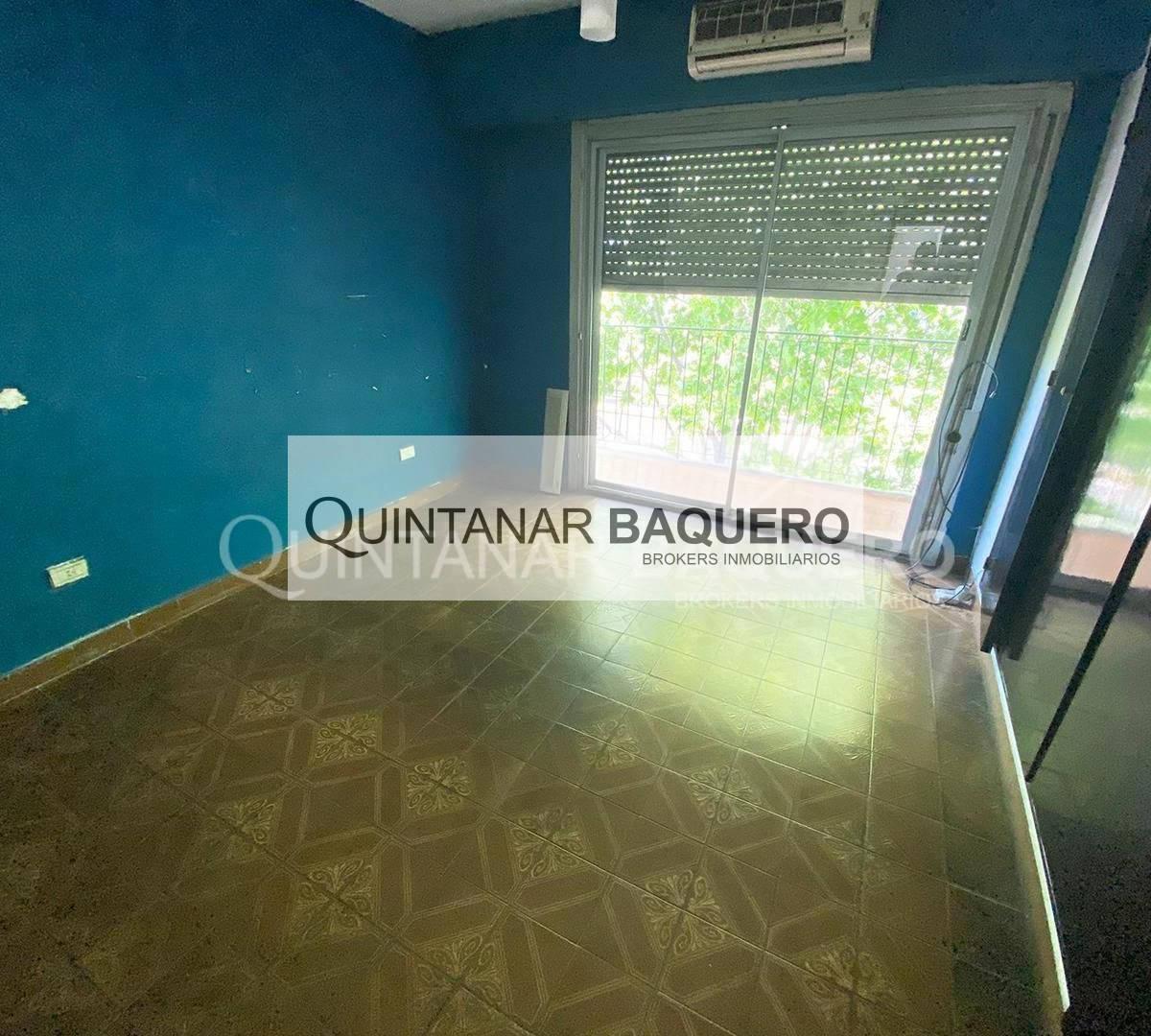 Venta de Departamento Tipo Casa de 3 Ambientes Al Frente 5