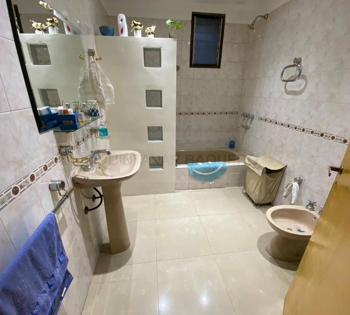 Venta de Departamento Tipo Casa de 4 Ambientes 3