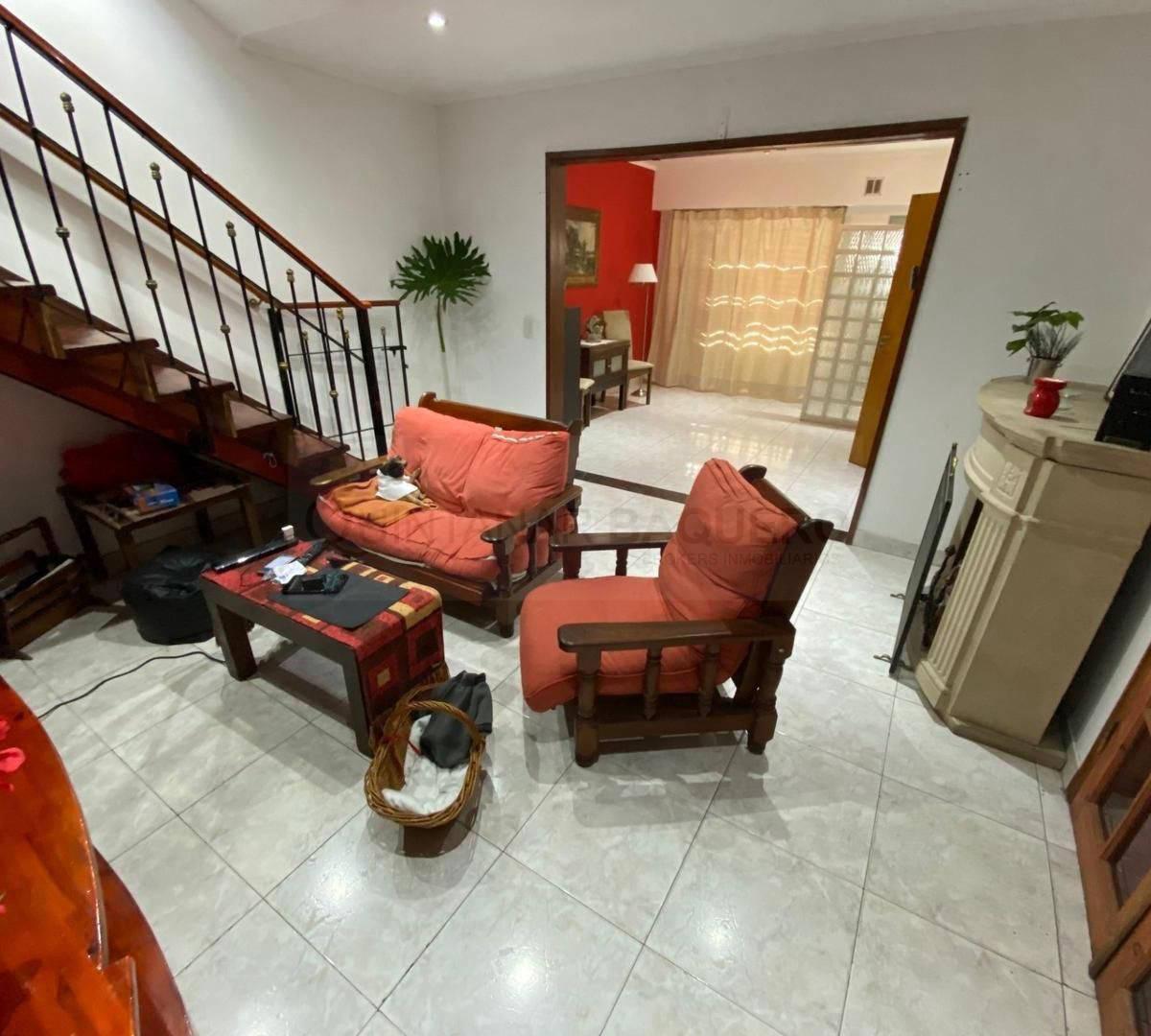 Venta de Departamento Tipo Casa de 4 Ambientes 4
