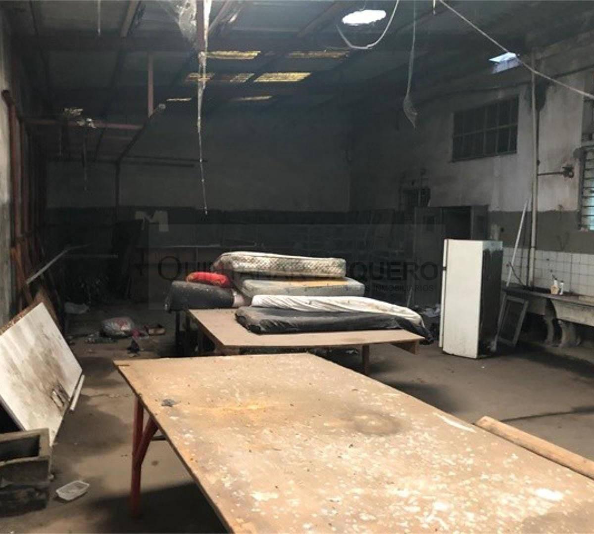 Venta de Galpón con Dos Locales 1