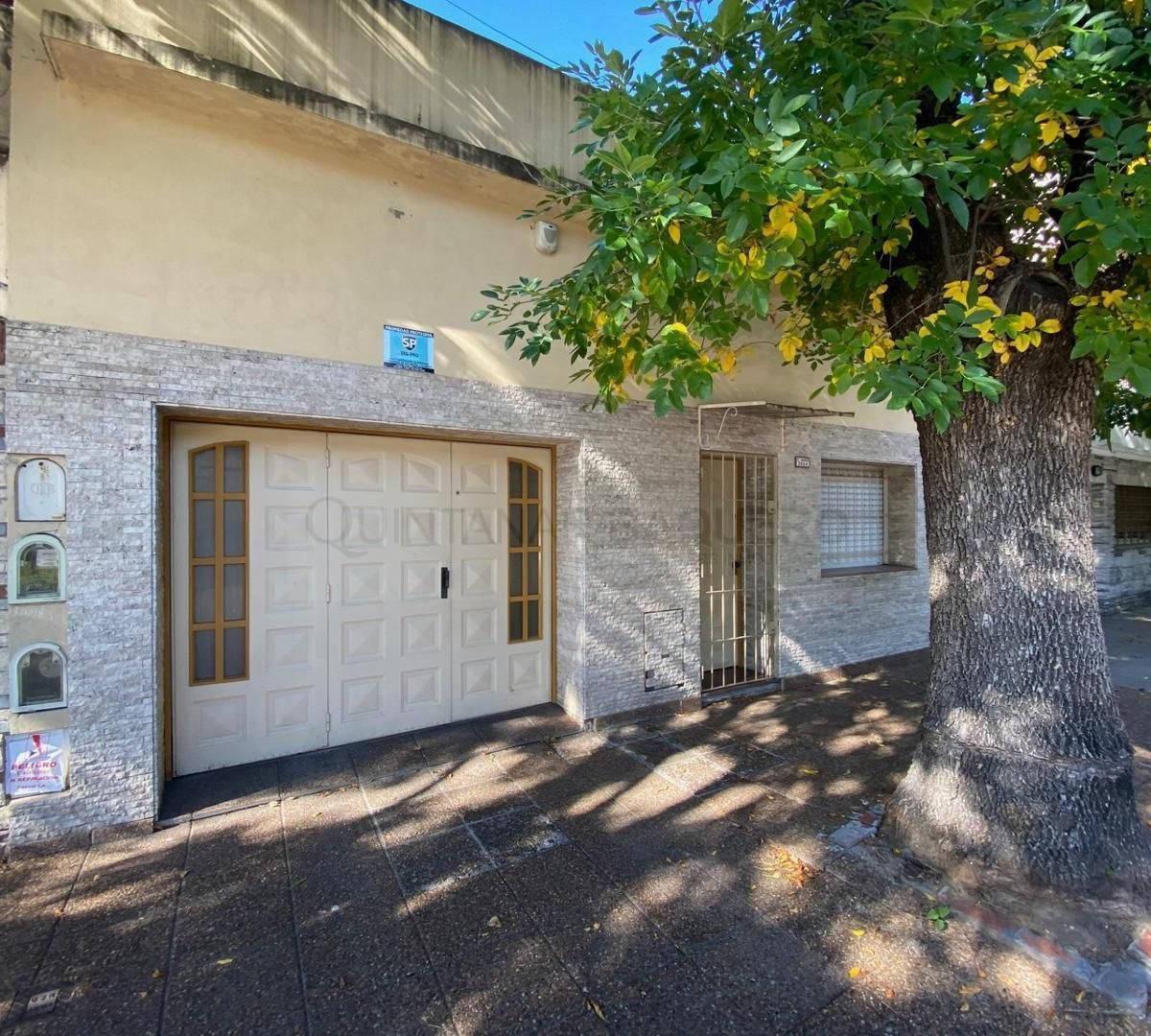 Venta de Casa de 3 Ambientes en Pompeya 3