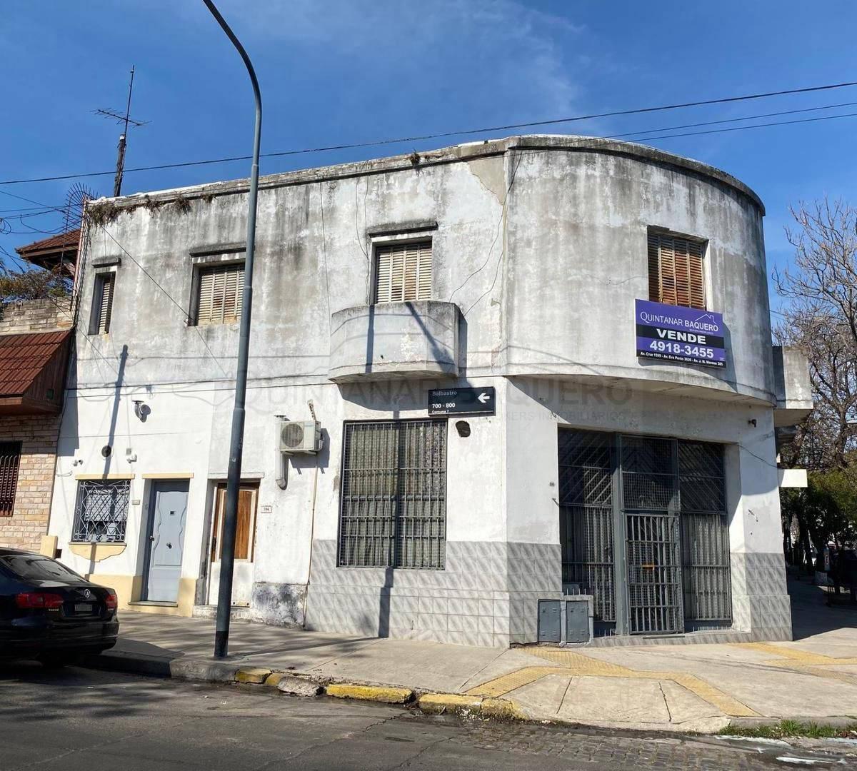 Venta de Departamento Tipo Casa en Parque Chacabuco 1