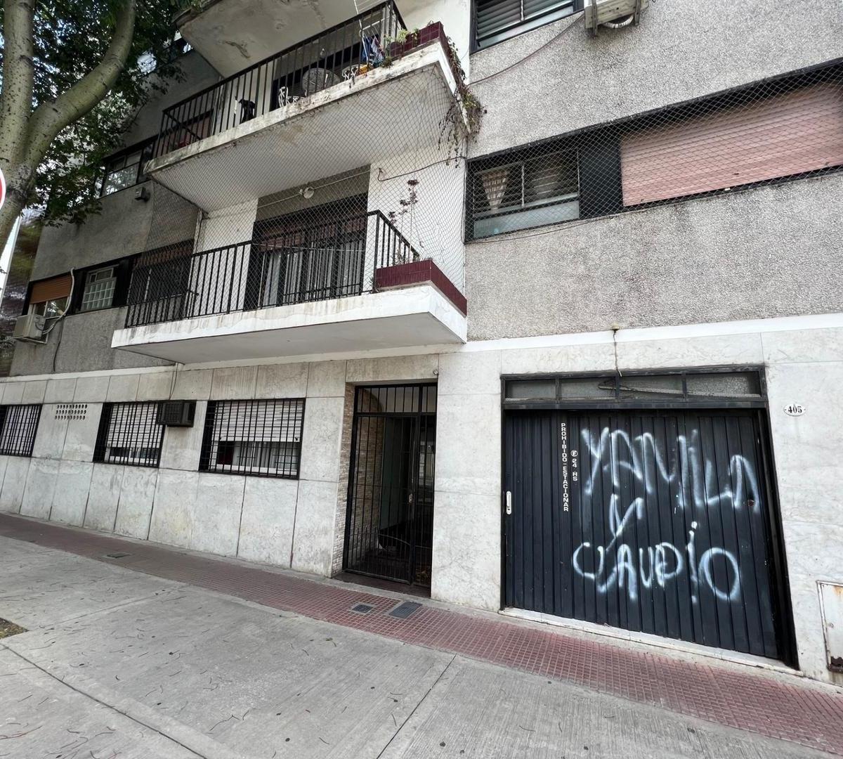Venta y Alquiler de Departamento de 4 Ambientes en Pompeya 1