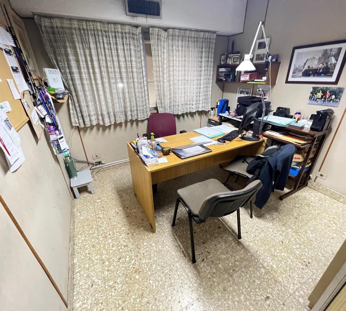 Venta de Excelente Deposito de 1426 m² 3