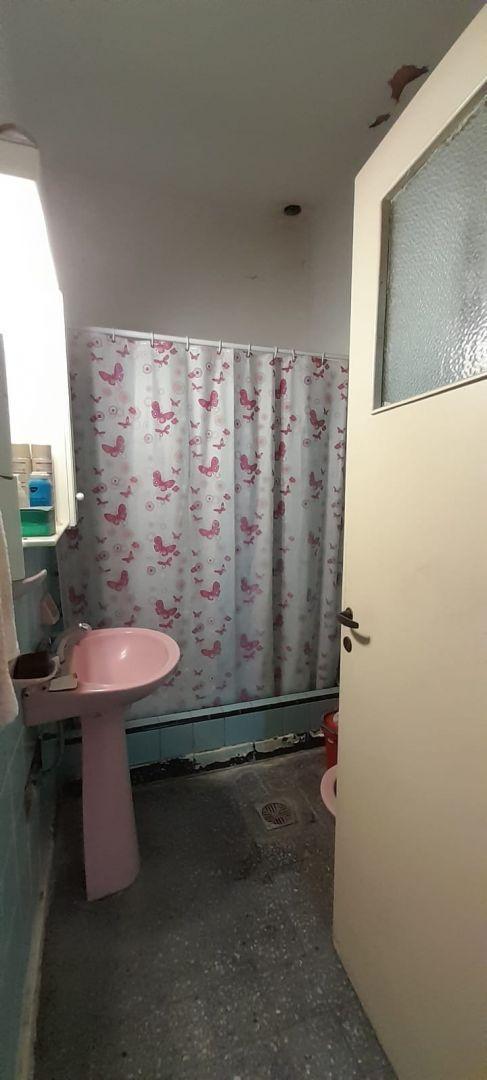 Venta de Casa en 2 Lotes en Parque Avellaneda. 1