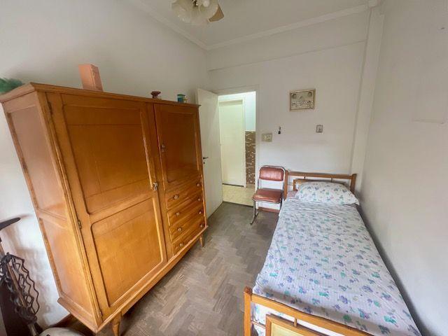 Venta de Casa con Local en Parque Avellaneda. 2