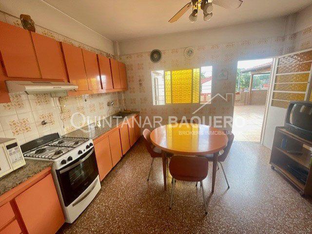 Venta de Casa con Local en Parque Avellaneda. 4