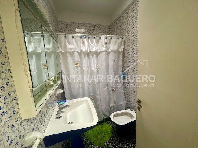 Venta de Casa con Local en Parque Avellaneda. 3