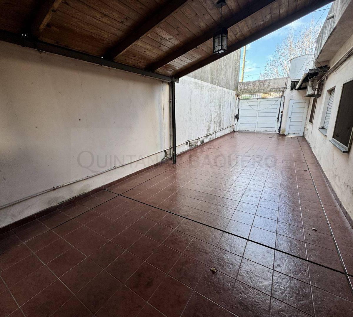 Venta de Casa en Soldati, Ideal Deposito 4