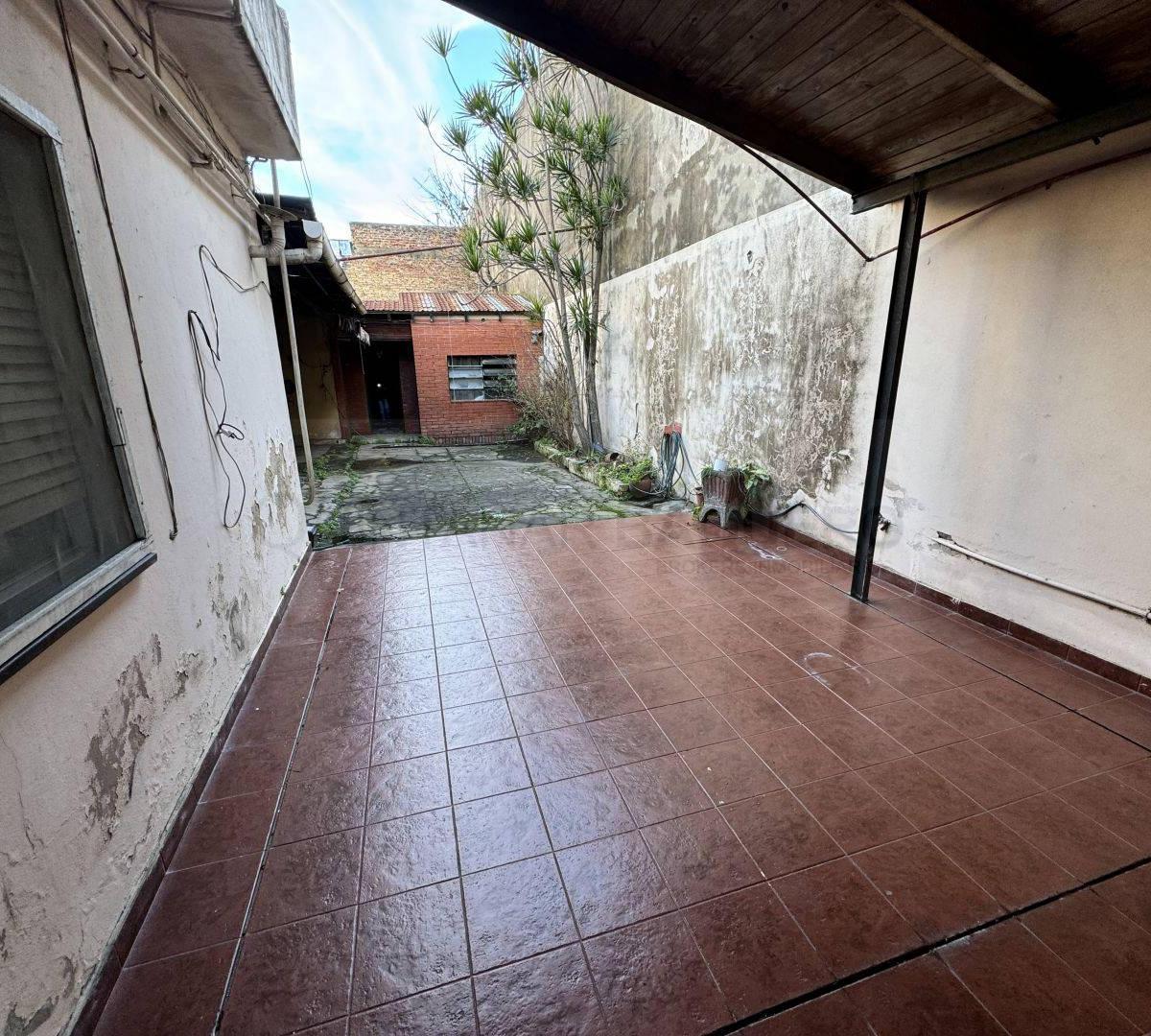 Venta de Casa en Soldati, Ideal Deposito 5