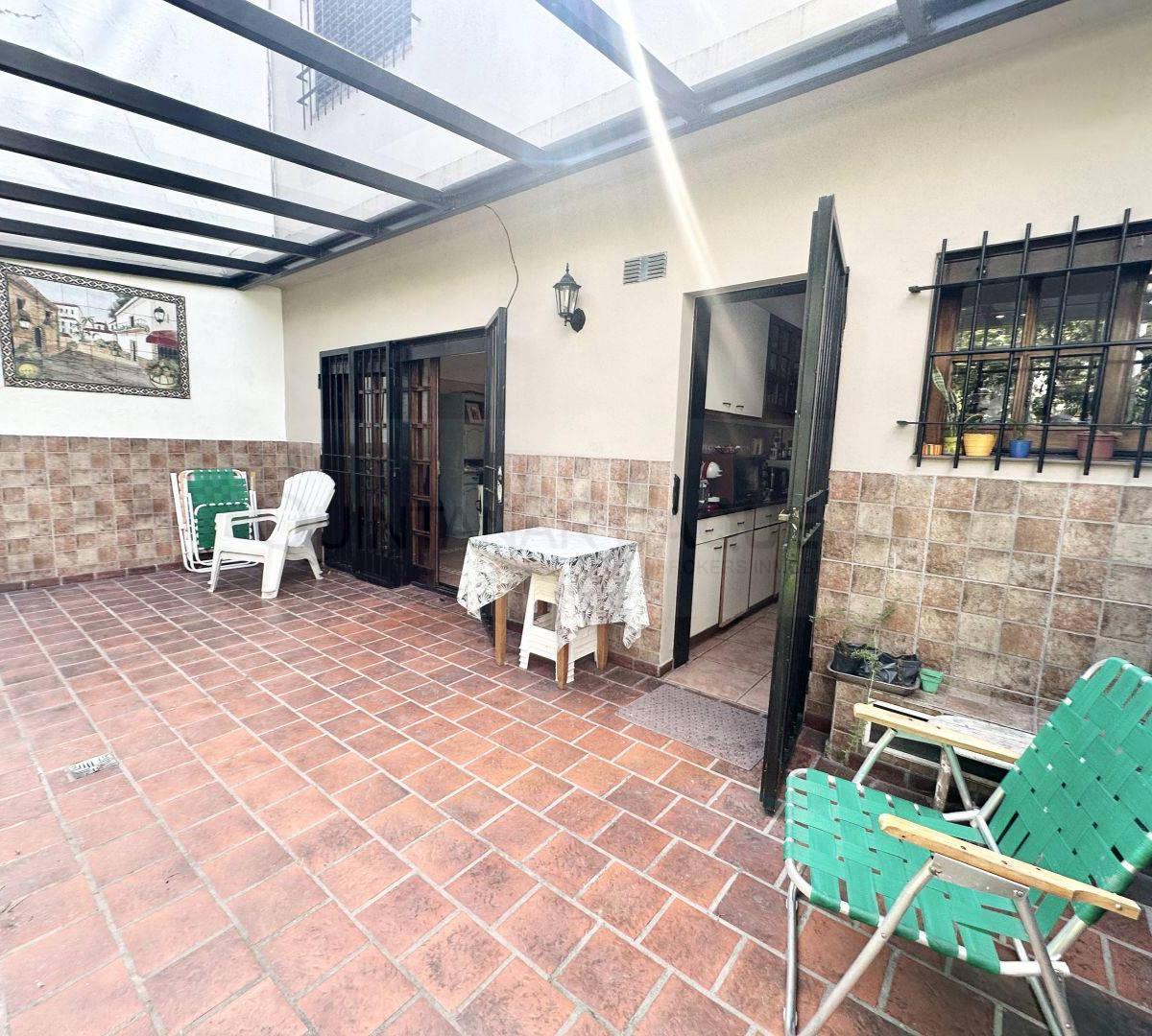 Venta de Hermosa Casa en Parque Chacabuco 2
