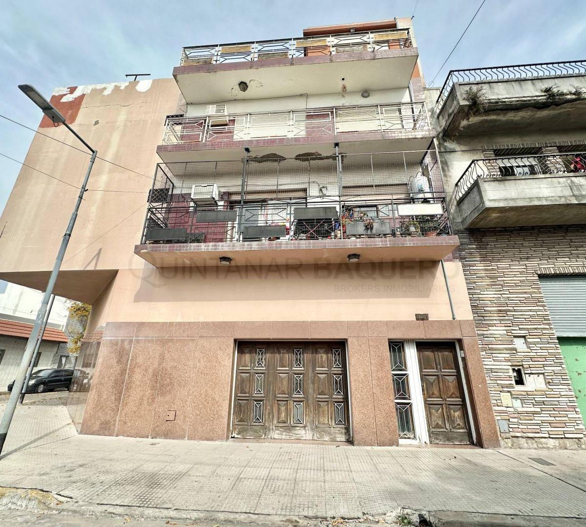 Venta de Departamento en Block con Cochera y Terraza 2