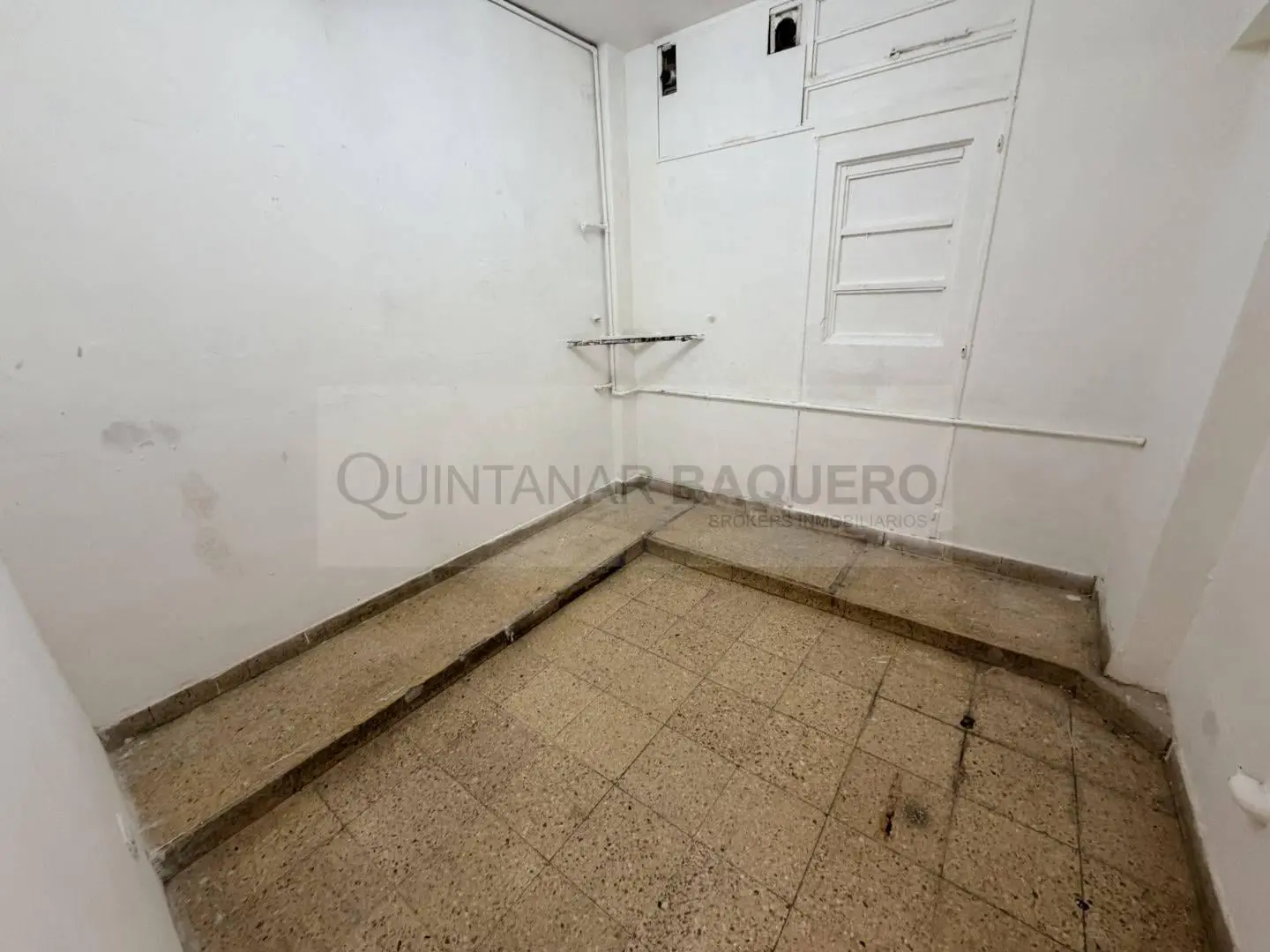 Local . | Uriarte al 2200 2