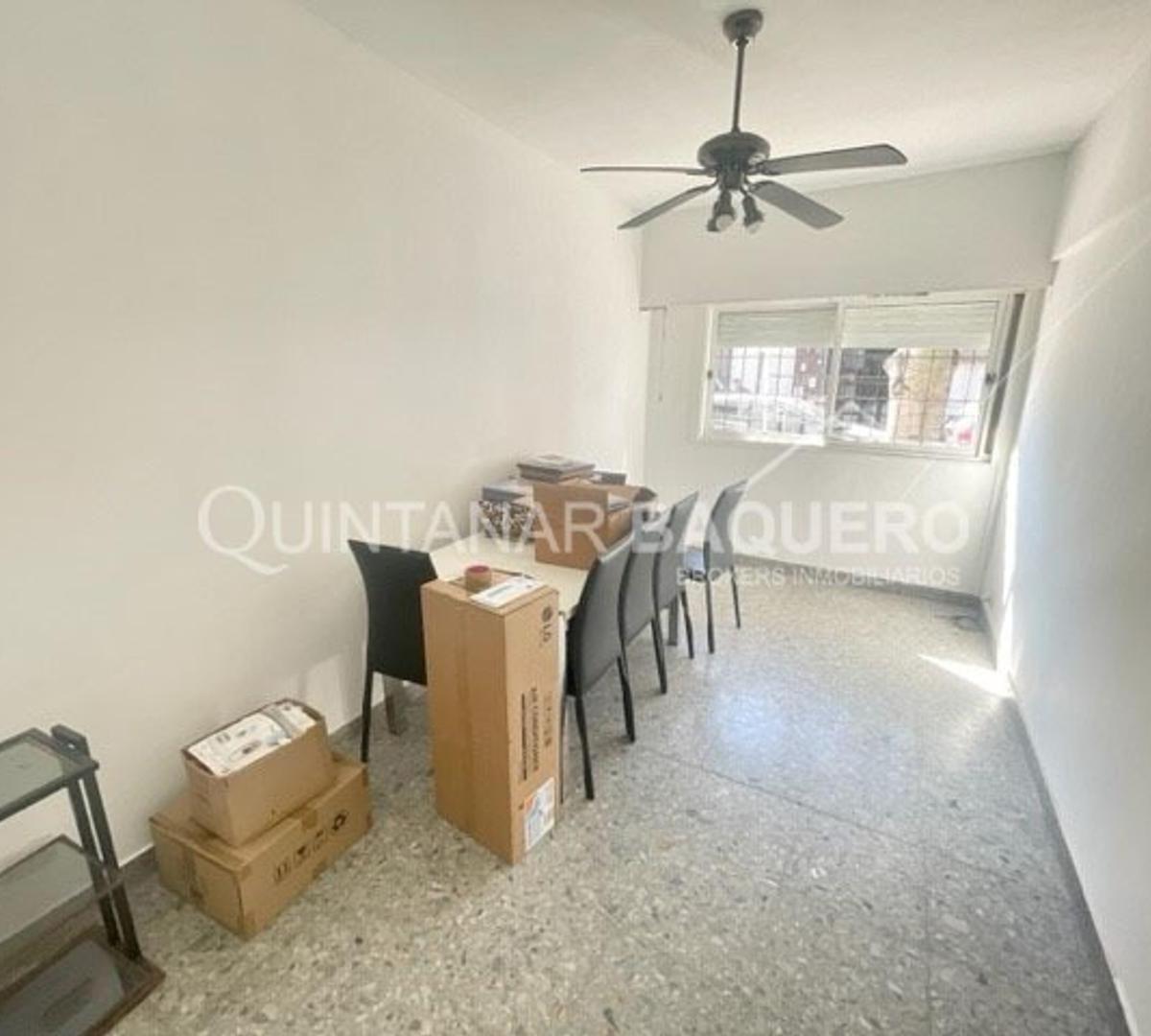 Foto de VENTA: Departamento de 5 ambientes con garage. N. Pompeya., imagen 4